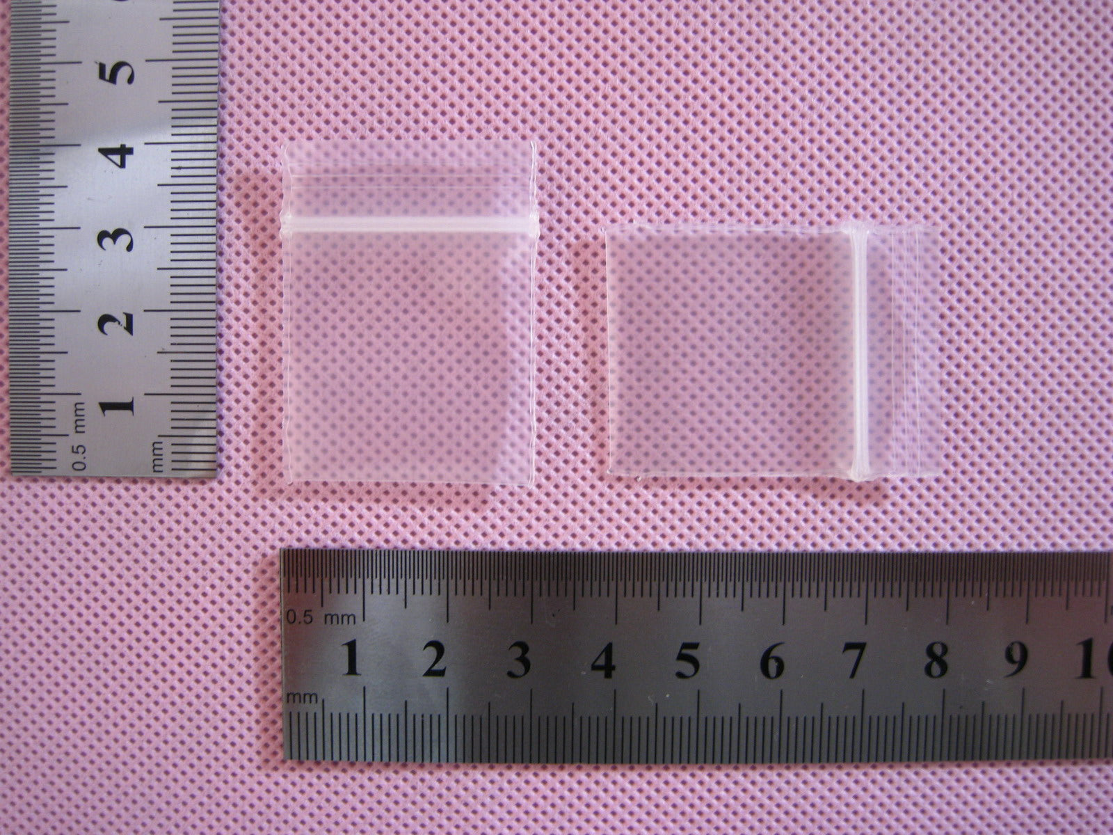 2500 PCS Small Ziplock Bags Mini Clear Packaging Zipper Pouches 1 x 1.2 Inches (2.5 x 3cm) to 1.5 x 2.4 Inches (4 x 6cm)